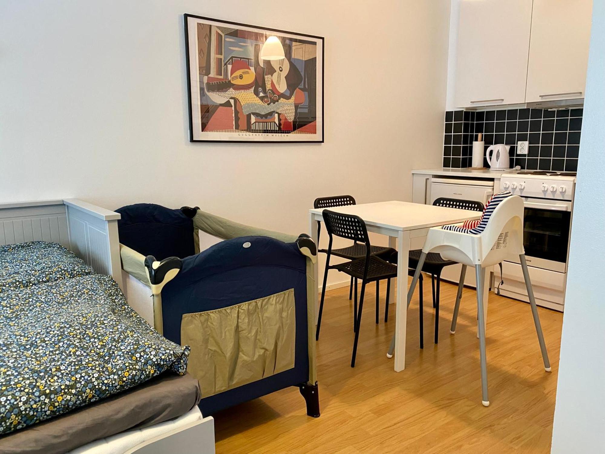 Leilighet Tranquil Near Nature, Free Parking& Wifi *